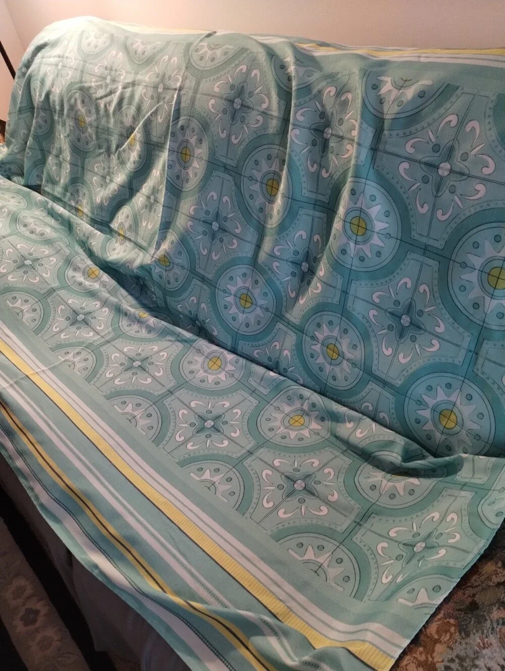 Bobby Flay Green Geometric Tablecloth Sz 58 By 76